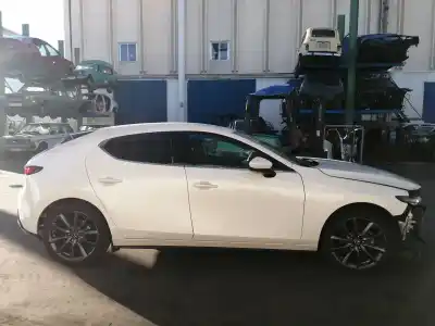 Veicolo di demolizione mazda 3 berlina (bp) evolution dell'anno 2019 alimentato pe