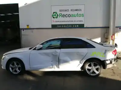 Veículo de Sucata AUDI A4 BERLINA (B8) 2.0 16V TDI do ano 2012 alimentado CGL