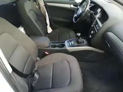 Veículo de Sucata audi a4 berlina (b8) 2.0 16v tdi do ano 2012 alimentado cgl