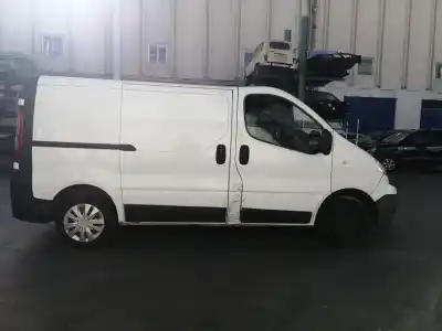 Veículo de Sucata renault trafic combi (ab 4.01) 2.0 dci diesel cat do ano 2011 alimentado m9rm7