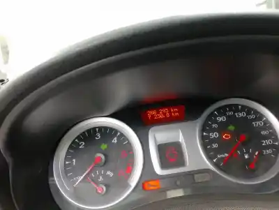 Veículo de Sucata renault clio iii 1.5 dci diesel cat do ano 2012 alimentado k9k6770