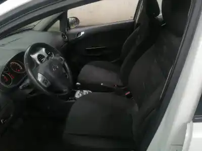Здавання транспортного засобу opel corsa d 1.2 cat (a 12 xer / ldc) року 2011 потужний a12xer