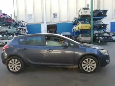 Veículo de Sucata opel astra j (p10) 1.7 cdti (68) do ano 2010 alimentado a17dtr