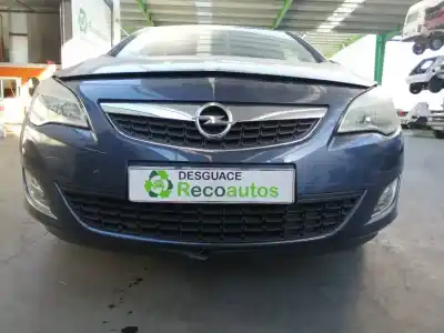 Veículo de Sucata opel astra j (p10) 1.7 cdti (68) do ano 2010 alimentado a17dtr