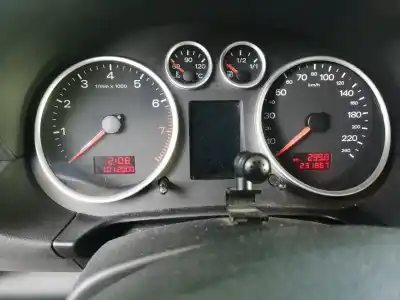 Veículo de Sucata audi a2 (8z) 1.6 fsi do ano 2004 alimentado bad