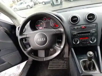 Veículo de Sucata audi a3 (8p) 2.0 tdi do ano 2004 alimentado bkd