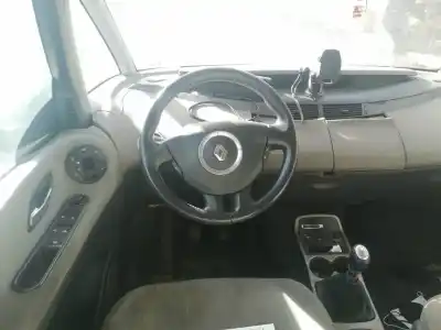 Здавання транспортного засобу renault espace iv (jk0) (2002->) 2.2 dci (jk07) року 2004 потужний d/g9t j7