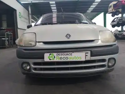 Утилизация автомобиля renault clio ii fase i (b/cbo) 1.2 года 1999 питание d7f d7