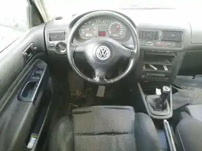 Здавання транспортного засобу volkswagen                                         golf iv berlina (1j1)                                                                                                                                                                                                                                      1.8                                                                                                                                                                                                                                                        року 1999 потужний agn