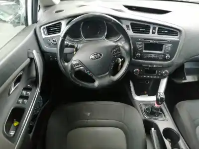 Veículo de Sucata kia pro cee´d (jd) 1.4 crdi 90 do ano 2013 alimentado d4fc