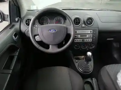 Veículo de Sucata ford fiesta (cbk) 1.4 16v cat do ano 2003 alimentado fxjb