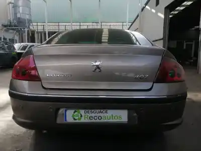 Véhicule à la ferraille peugeot 407 2.2 de l'année 2005 alimenté 3fz