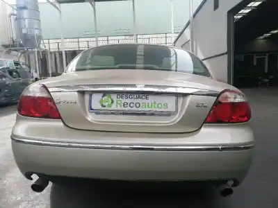 Veículo de Sucata jaguar s-type 2.7 v6 diesel cat do ano 2006 alimentado 7g