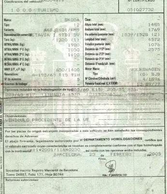 Veículo de Sucata skoda                                              octavia berlina (1z3)                                                                                                                                                                                                                                      1.9 tdi                                                                                                                                                                                                                                                    do ano 2005 alimentado bjb