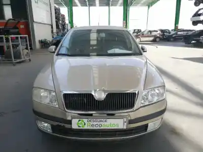 Veículo de Sucata skoda                                              octavia berlina (1z3)                                                                                                                                                                                                                                      1.9 tdi                                                                                                                                                                                                                                                    do ano 2005 alimentado bjb