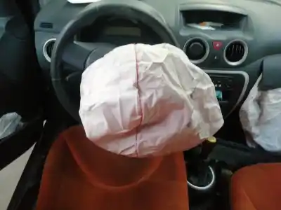 Veículo de Sucata citroen c2 sx do ano 2006 alimentado kfv