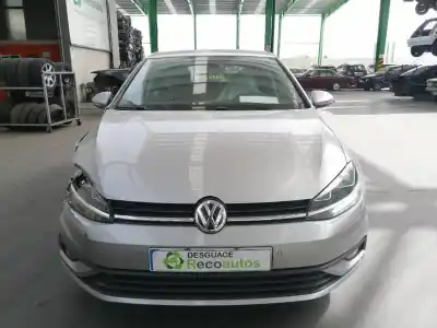 Véhicule à la ferraille volkswagen                                         golf vii lim. (bq1)                                                                                                                                                                                                                                        1.6 tdi                                                                                                                                                                                                                                                    de l'année 2019 alimenté dgt