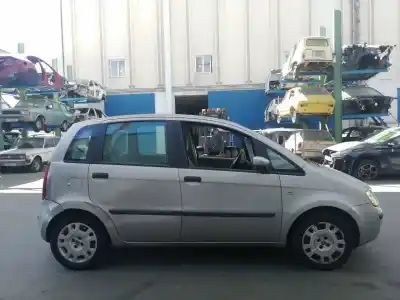 Veicolo di demolizione fiat idea (135) 1.3 16v jtd 16v dynamic plus (10.2005->) 69 cv / 51 kw dell'anno 2005 alimentato 188a9000