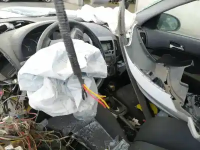 Veículo de Sucata hyundai i30 (fd) 1.6 crdi do ano 2009 alimentado d4fb