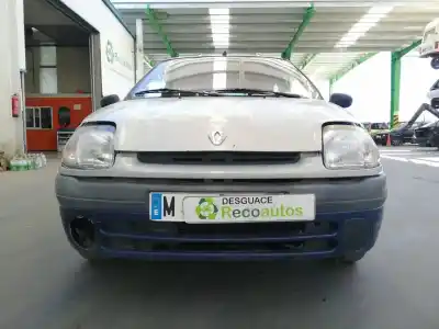Scrapping Vehicle renault clio ii fase i (b/cbo) 1.9 dti diesel 80 cv / 59 kw of the year 2000 powered f9qh780