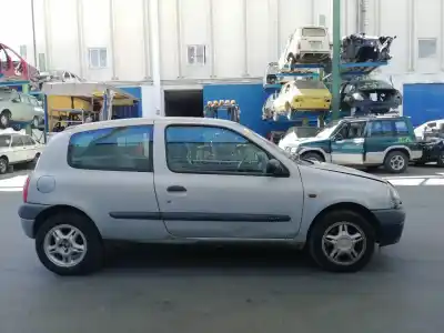 Scrapping Vehicle renault clio ii fase i (b/cbo) 1.9 dti diesel 80 cv / 59 kw of the year 2000 powered f9qh780