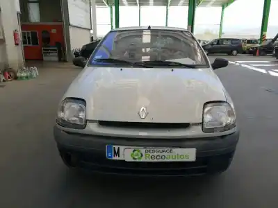 Scrapping Vehicle renault clio ii fase i (b/cbo) 1.9 dti diesel 80 cv / 59 kw of the year 2000 powered f9qh780