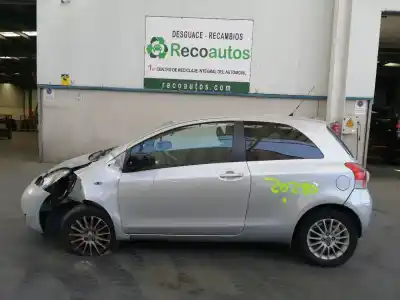 Véhicule à la ferraille toyota yaris (_p9_) 1.3 vvt-i (scp90_) de l'année 2009 alimenté 1nr