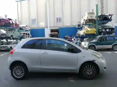 Véhicule à la ferraille toyota yaris (_p9_) 1.3 vvt-i (scp90_) de l'année 2009 alimenté 1nr