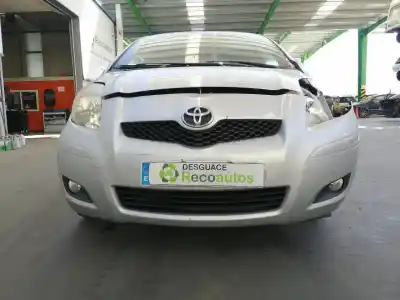 Véhicule à la ferraille toyota yaris (_p9_) 1.3 vvt-i (scp90_) de l'année 2009 alimenté 1nr