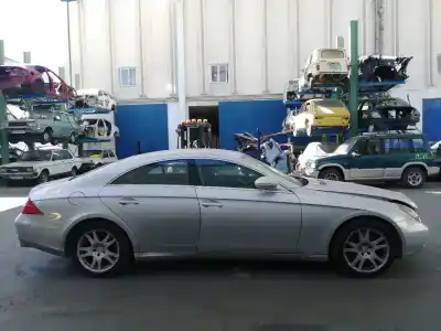 Vehicul casat mercedes-benz clase cls (w219) 3.5 v6 cat al anului 2005 alimentat 272964
