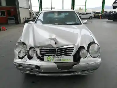 Vehicul casat mercedes-benz clase e (w210) berlina 2.6 cat al anului 2000 alimentat 612961