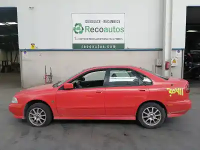Véhicule à la ferraille volvo s40 berlina 1.9 diesel de l'année 2000 alimenté d4192t2