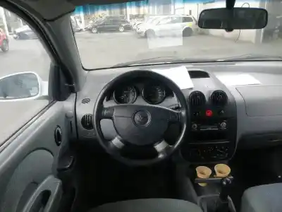 Veicolo di demolizione daewoo kalos (klas) 1.2 dell'anno 2004 alimentato b12s1