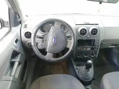 Veicolo di demolizione ford fusion (cbk) 1.4 tdci cat dell'anno 2002 alimentato f6ja