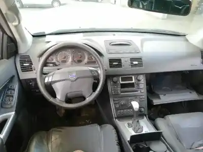 Veículo de Sucata volvo xc90 2.4 diesel cat do ano 2003 alimentado d5244t