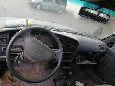 Veículo de Sucata toyota hilux 2.4 d do ano 1993 alimentado 2l