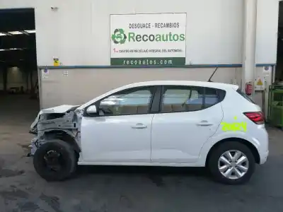 Veículo de Sucata DACIA SANDERO III 1.0 TCE 90 do ano 2022 alimentado H4DE470