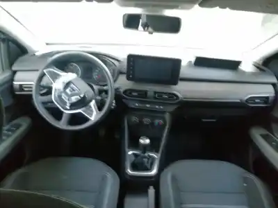 Veículo de Sucata dacia sandero iii 1.0 tce 90 do ano 2022 alimentado h4de470