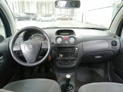 Veículo de Sucata citroen c3 1.4 do ano 2003 alimentado kfv