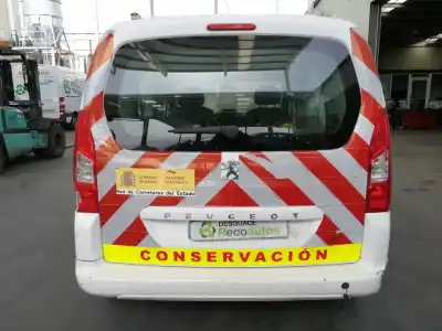 Veículo de Sucata peugeot partner tepee 1.6 hdi do ano 2008 alimentado 9h02