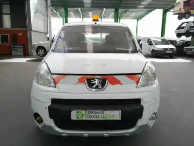 Veículo de Sucata peugeot partner tepee 1.6 hdi do ano 2008 alimentado 9h02