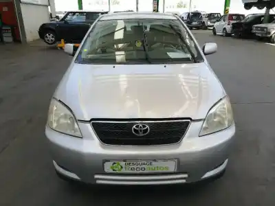 Sloopvoertuig toyota corolla (_e12_) 2.0 d-4d (cde120_) van het jaar 2002 aangedreven 1cdftv