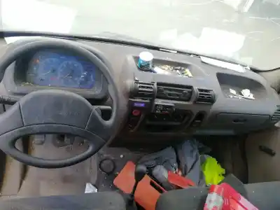 Veículo de Sucata renault master desde ´98 2.8 tdi do ano 2000 alimentado s9wa702