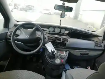 Здавання транспортного засобу citroen c8 (ea_, eb_) 2.0 hdi року 2007 потужний rhk Здавання транспортного засобу citroen c8 (ea_, eb_) 2.0 hdi року 2007 потужний rhk