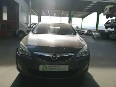 Здавання транспортного засобу opel astra j (p10) 1.7 cdti (68) року 2012 потужний a17dtr