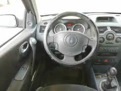 Scrapping Vehicle renault megane ii sedán (lm0/1_) 1.5 dci (lm1e) of the year 2005 powered k9kp732