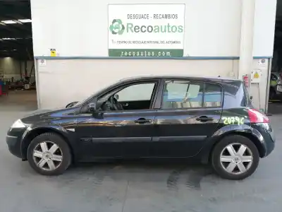 Verschrottungsfahrzeug RENAULT MEGANE II SEDÁN (LM0/1_) 1.5 DCI (LM1E) des Jahres 2005 angetrieben K9KP732