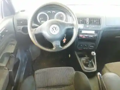 Veicolo di demolizione volkswagen golf iv (1j1) 1.6 dell'anno 2000 alimentato akl