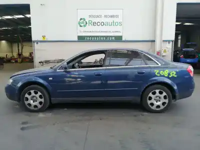Veicolo di demolizione AUDI                                               A4 B6 (8E2)                                                                                                                                                                                                                                                1.8 T                                                                                                                                                                                                                                                      dell'anno 2004 alimentato BFB