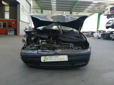 Veículo de Sucata volkswagen golf iv (1j1) 1.9 tdi do ano 2002 alimentado atd